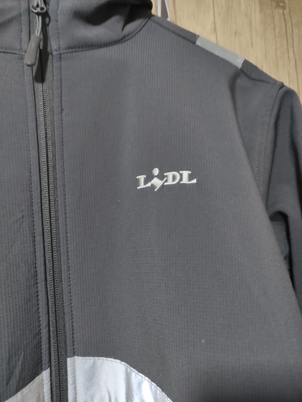 کاپشن اسپرت گرم بالا جنس درجه یک خارجی وارداتی برند LIDL